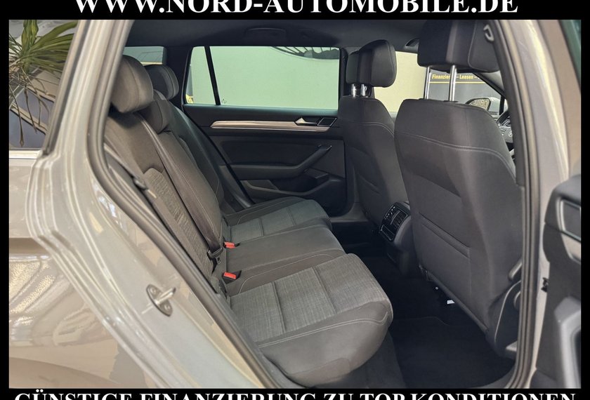 Volkswagen Passat Variant Passat Variant 2.0 TDI DSG Kamera/Navi/LED/18 Bu