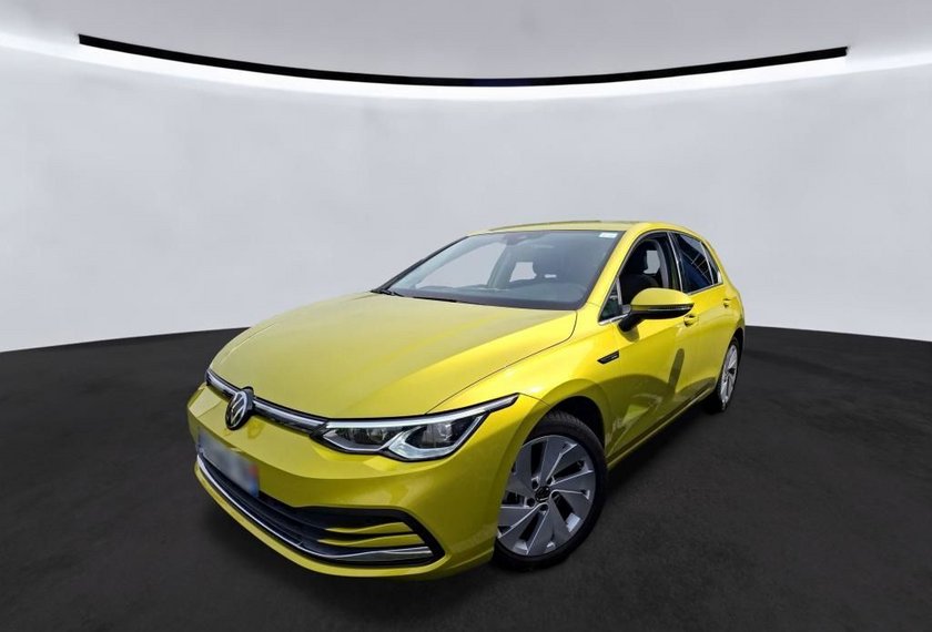 Volkswagen Golf Golf Style 1.5 eTSI DSG Kamera/Navi/LED/17
