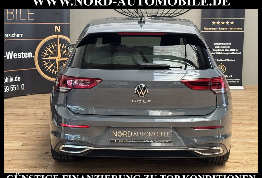 Volkswagen Golf Golf Style 2.0 TSI DSG Navi/LED/18/PDC