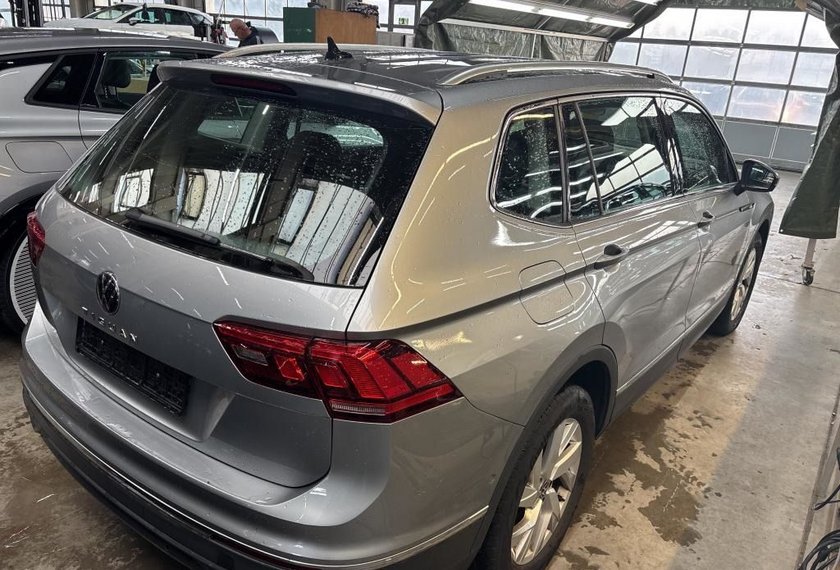 Volkswagen Tiguan Allspace Tiguan Allspace Life 2.0 TDI DSG AHK/Kamera/Head