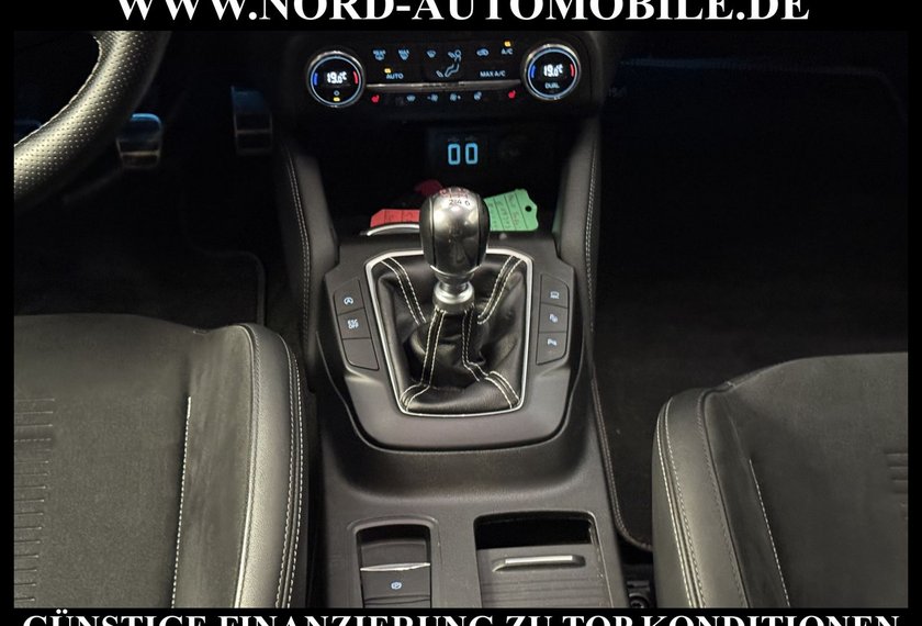 Ford Focus Focus Turnier 2.0 EB ST *RECARO*AHK*ACC*B&amp;O*