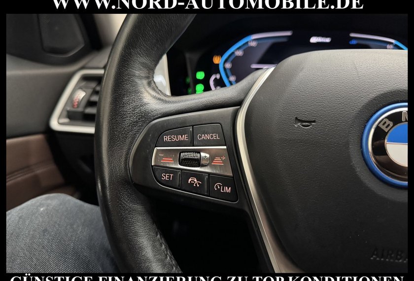 BMW 330 330 e touring Advantage*xDrive*AHK*LED*ACC*UPE71