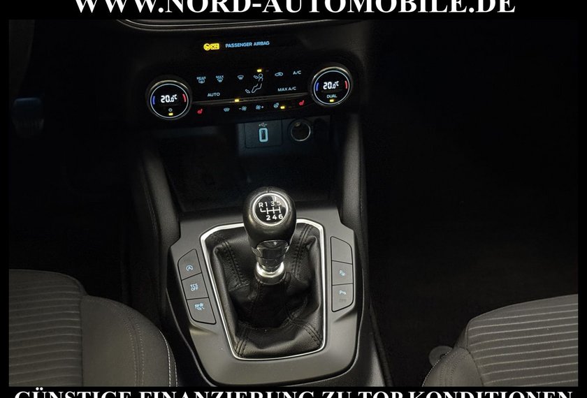 Ford Focus Focus Turnier 2.0 EB Titanium *AHK*ACC*Pano*B&amp;O*