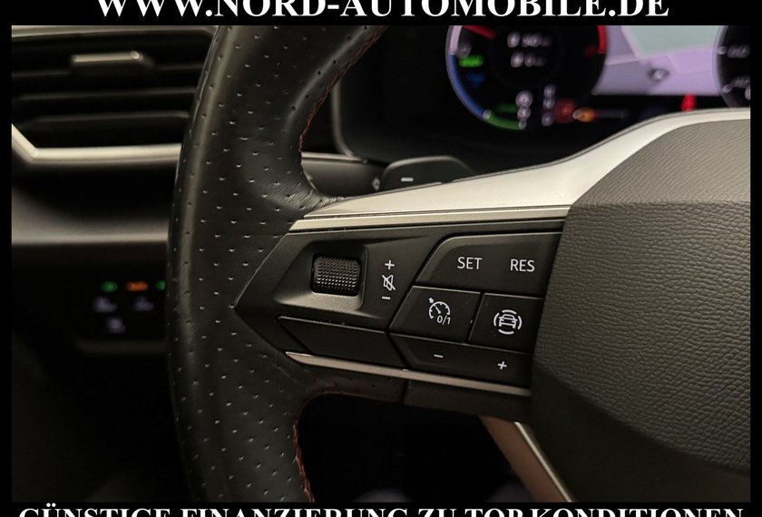 Seat Leon Leon SP FR 1.4 TSI e-HYBRID Kamera/Navi/LED/17