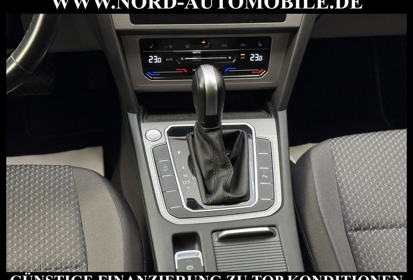 Volkswagen Passat Variant Passat Variant 2.0 TDI DSG AHK/Kamera/Navi/LED C