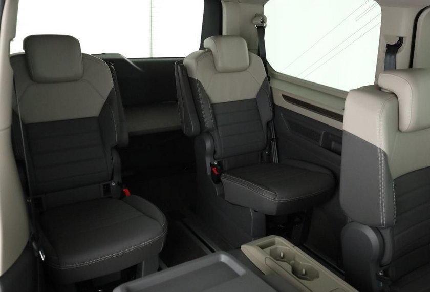 Volkswagen T7 Multivan T7 Multivan LANG STYLE eHybrid *MEGA KM*UPE:96*