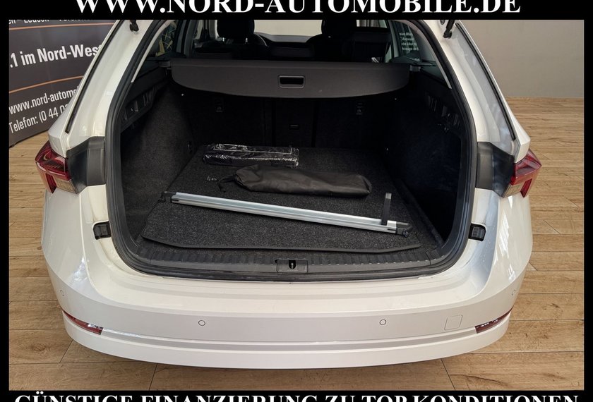 Skoda Octavia Octavia Combi 2.0 TDI DSG Style *LED*ACC*VIRT*