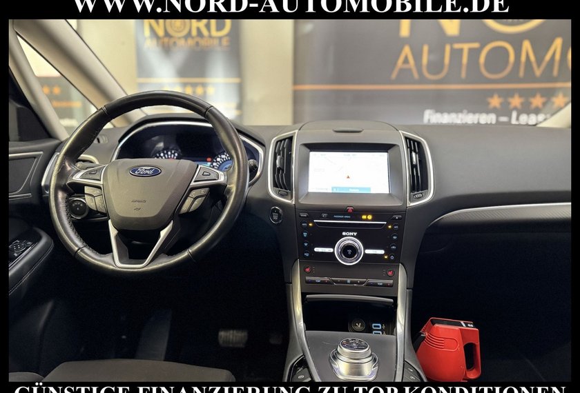 Ford S-Max S-Max 2.0 EcoBlue Titanium LED*AHK*ACC*190PS*KAM