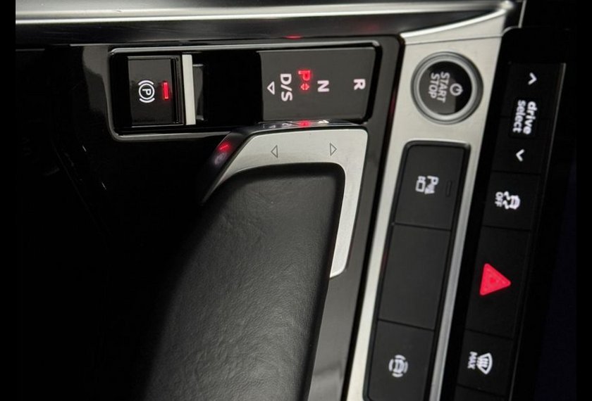 Audi e-tron e-tron 55 S-Line QU.Matrix/ACC/Kamera/21/Leder