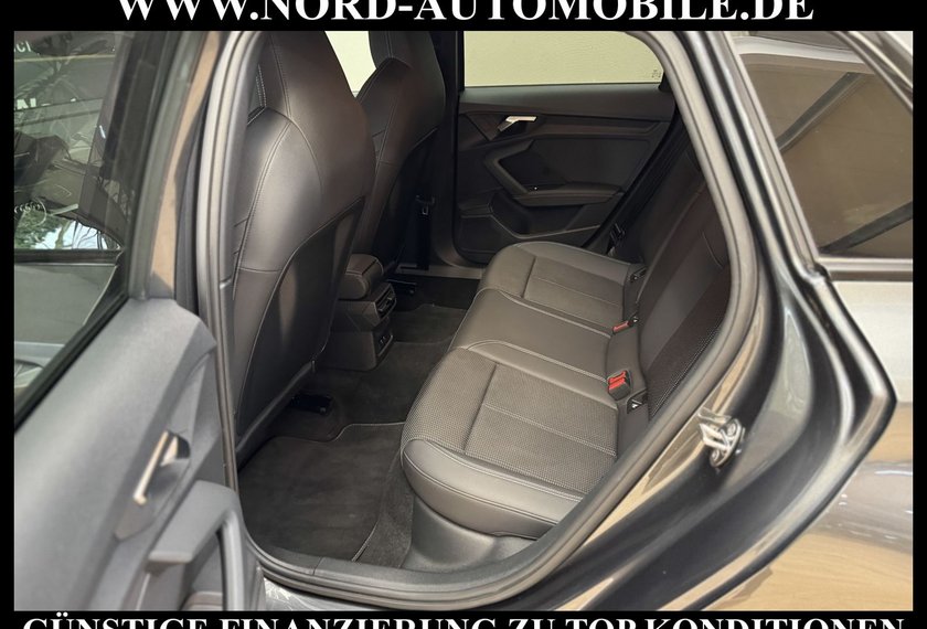 Audi A3 A3 Sportback S-Line 30 TFSI S-Tronic Matrix