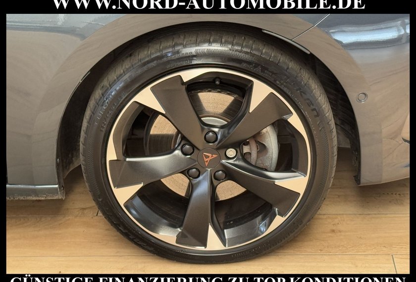 Cupra Leon Leon 1.4 TSI e-HYBRID DSG Kamera/Navi/LED/18