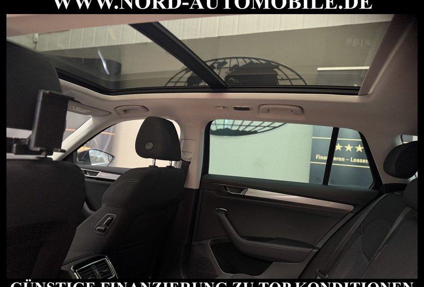 Skoda Superb Superb Combi Style 2.0 TDI DSG Pano/AHK/Kamera