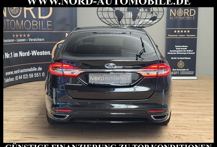 Ford Mondeo Mondeo Lim. 2.0 EB Titanium *LEDER*ACC*PANO*LED*