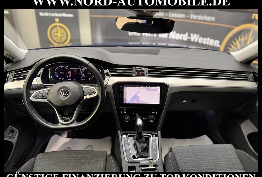 Volkswagen Passat Passat Lim. 2.0 TDI DSG R-Line Dig.Cockpit/StHz/