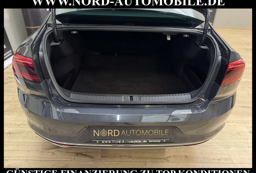 Volkswagen Passat Passat Limousine Elegance 2.0 TDI DSG Kamera/Dig
