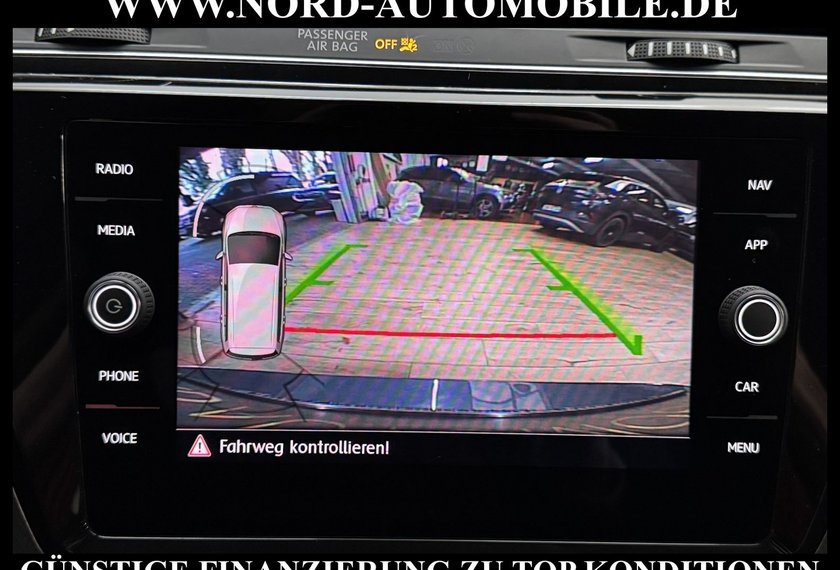 Volkswagen Touran Touran IQ.Drive 1.6 TDI DSG 7-Sitzer/Navi/Kamera