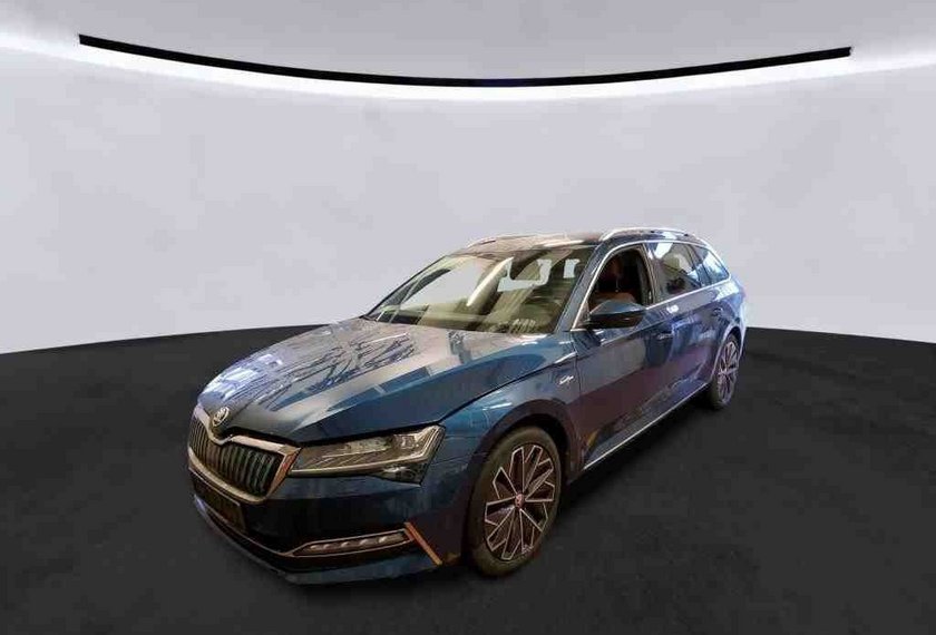 Skoda Superb Superb iV Combi L&amp;K  1.4 TSI DSG Leder/Navi/18/