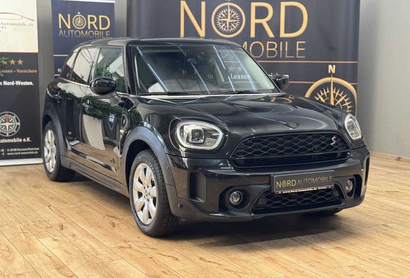 MINI Cooper Countryman Cooper Countryman S ALL4 Essential Trim *LED*NAV