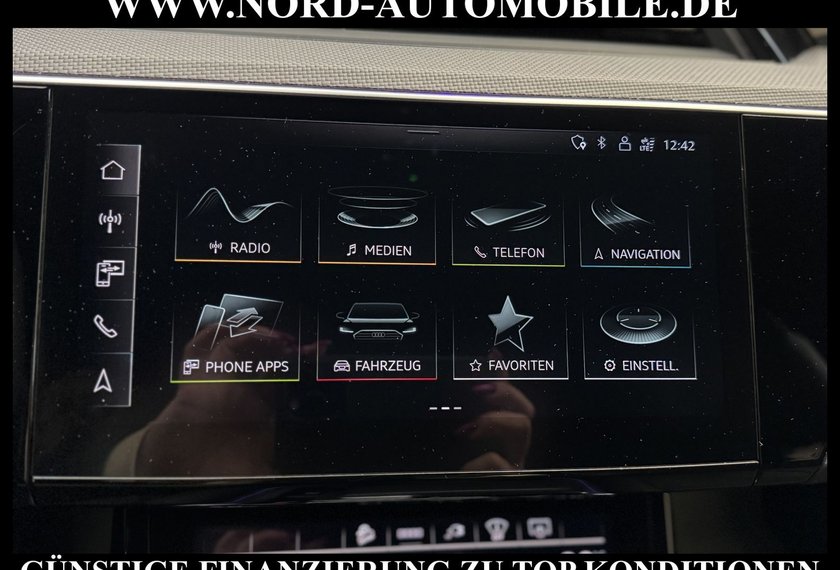 Audi e-tron e-tron Sportback S-Line Black Edition Pano/21/