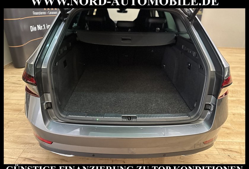 Skoda Superb Superb iV Combi Sportline 1.4 TSI DSG AHK/Kamera