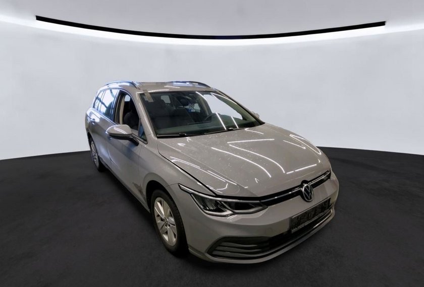 Volkswagen Golf Golf Variant Life 1.0 eTSI DSG Kamera/Navi/LED