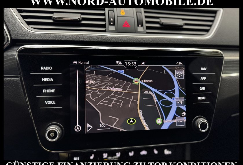 Skoda Superb Superb iV Limousine Style 1.4 TSI DSG Side&amp;Lane