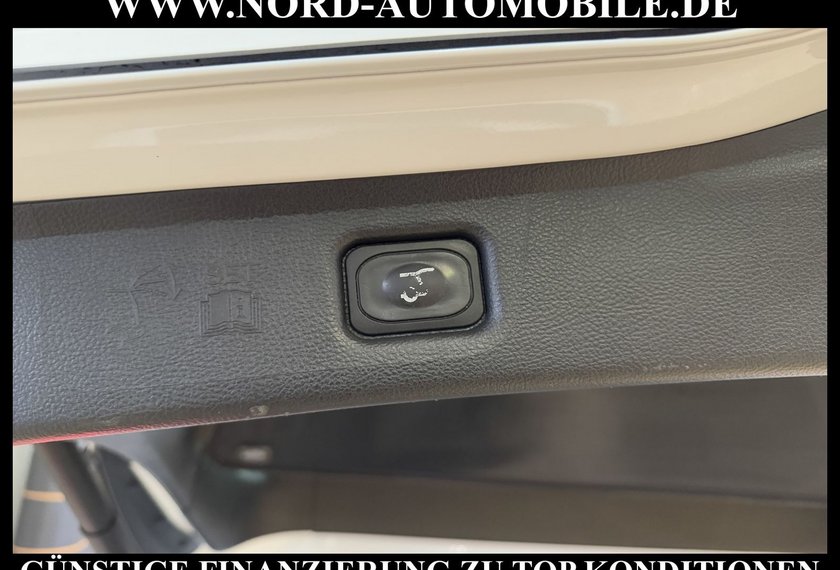 Ford S-Max S-Max 2.0 EcoBlue Titanium *AHK*STHZ*LEDER*ACC*