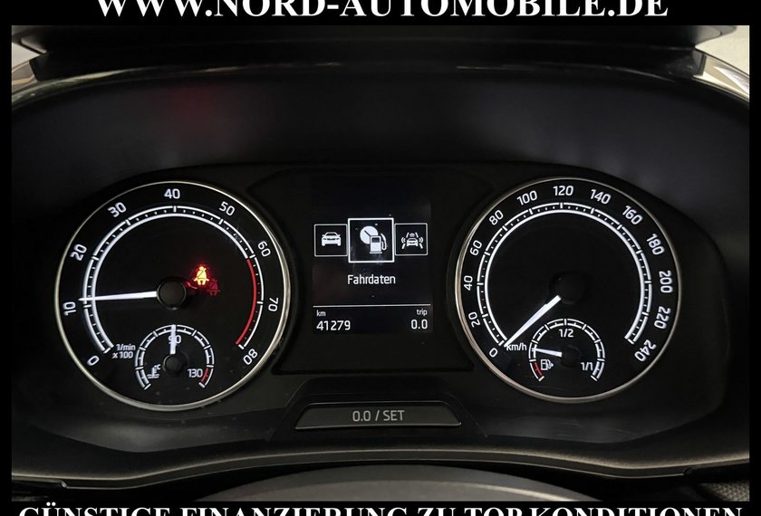 Skoda Fabia Fabia Ambition 1.0 TSI LED/Klima/PDC/15