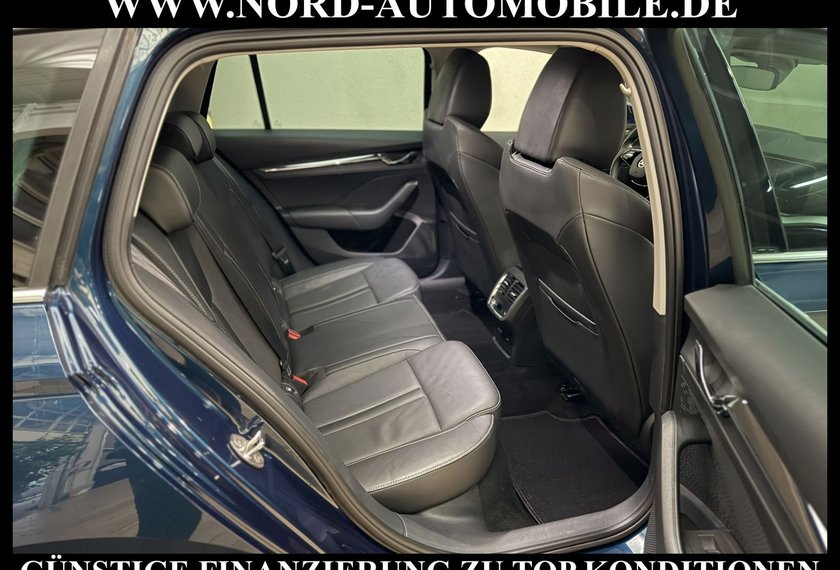 Skoda Octavia Octavia Combi 2.0 TDI DSG Style LEDER*AHK*MATRIX