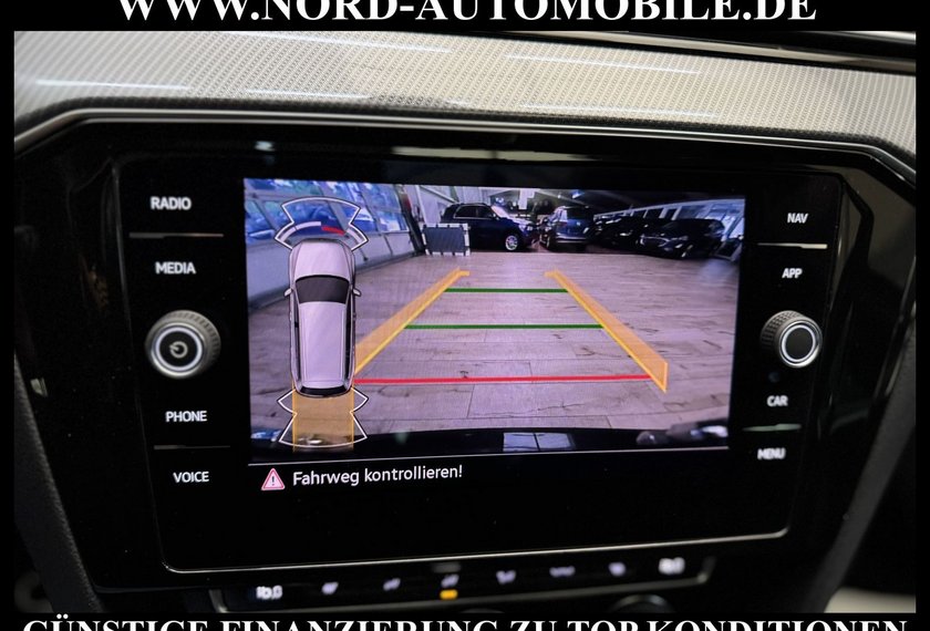 Volkswagen Passat Variant Passat Variant R-Line 2.0 TDI DSG Pano/Leder/18/