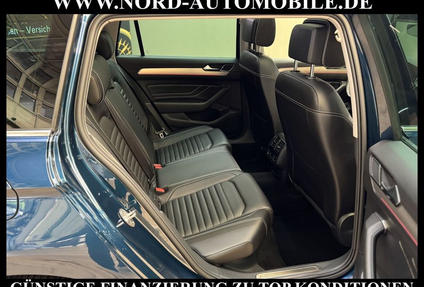 Volkswagen Passat Variant Passat Variant R-Line 4MOT 2.0 TSI DSG Pano/AHK/