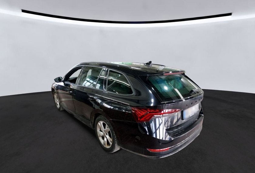 Skoda Octavia Octavia iV Combi Sportline 1.4 TSI DSG Pano/Kame