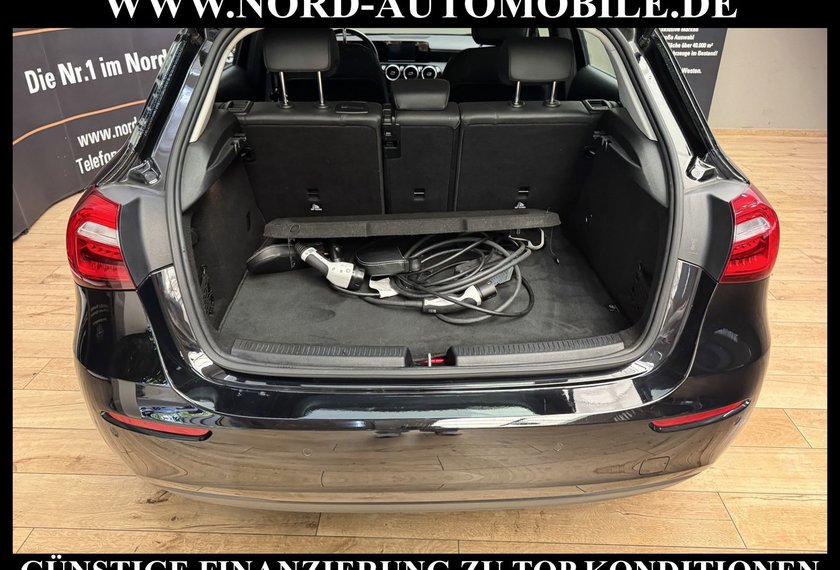 Mercedes-Benz A 250 A 250 e DCT STYLE *UPE:45*NAV*KAM*17Z*LEDER*