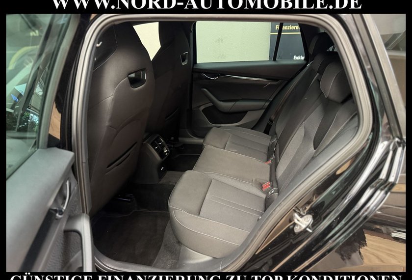 Skoda Octavia Octavia Combi Sportline 2.0 TDI DSG HeadUp/AHK/