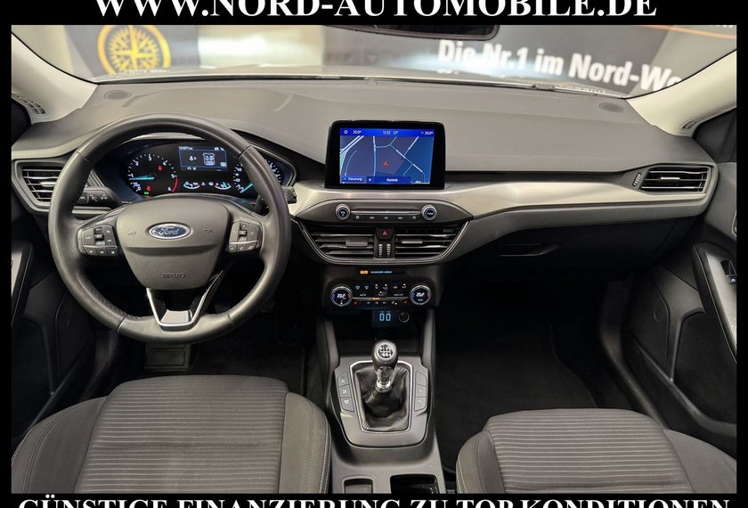 Ford Focus Focus Turnier 1.5 EB Titanium *LED*AHK*KAM*SHZ*