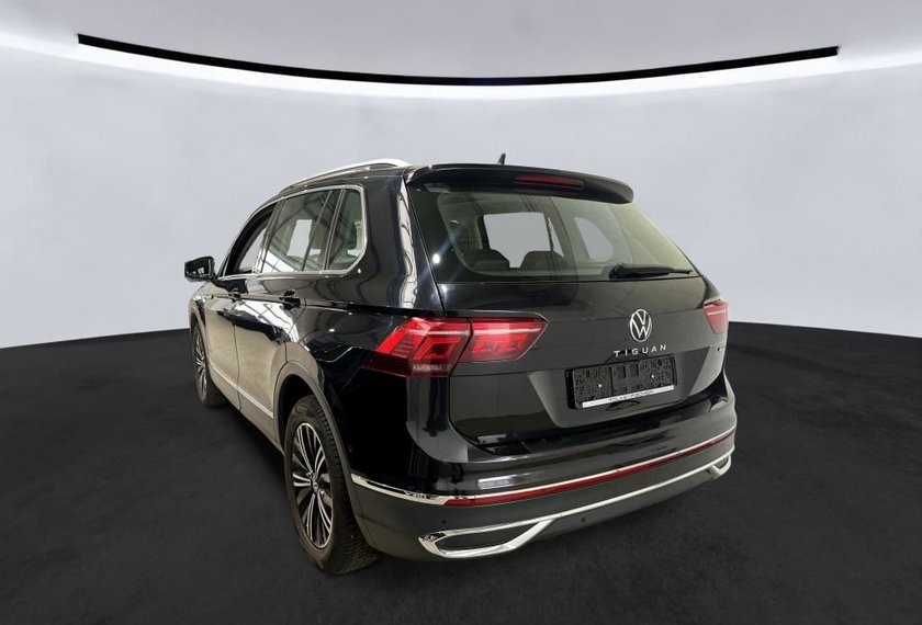 Volkswagen Tiguan Tiguan Elegance 4MOT 2.0 TDI DSG Leder/Pano/AHK/