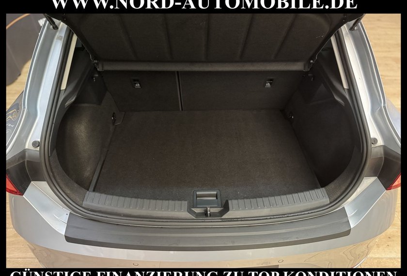Seat Leon Leon 1.0 TSI Style Kamera/Navi/LED/17