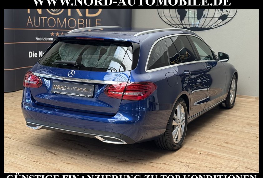 Mercedes-Benz C 300 C 300 d T Avantgarde Distro+*Wide*AHK*Kam*Comand