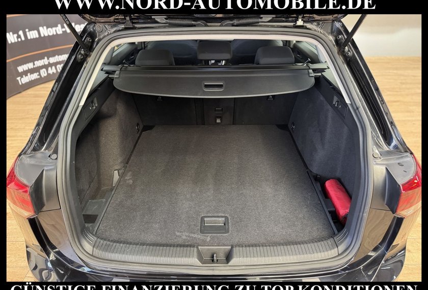 Volkswagen Golf Golf Variant Style 2.0 TDI DSG AHK/Navi/LED/17