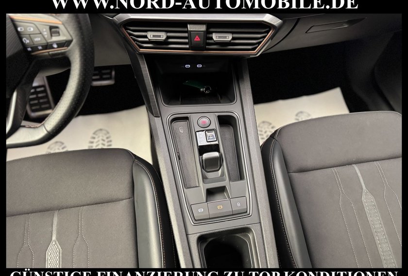 Cupra Leon Leon VZ 1.4 TSI e-Hybrid DSG Kamera/19/LED/Navi