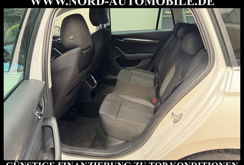 Skoda Octavia Octavia iV Combi Style 1.4 TSI DSG Head-Up/Matri