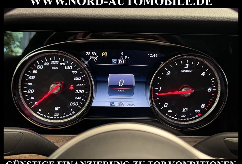 Mercedes-Benz E 220 E 220 d Lim. Exclusive *Distro+*Comand*360°*LED*