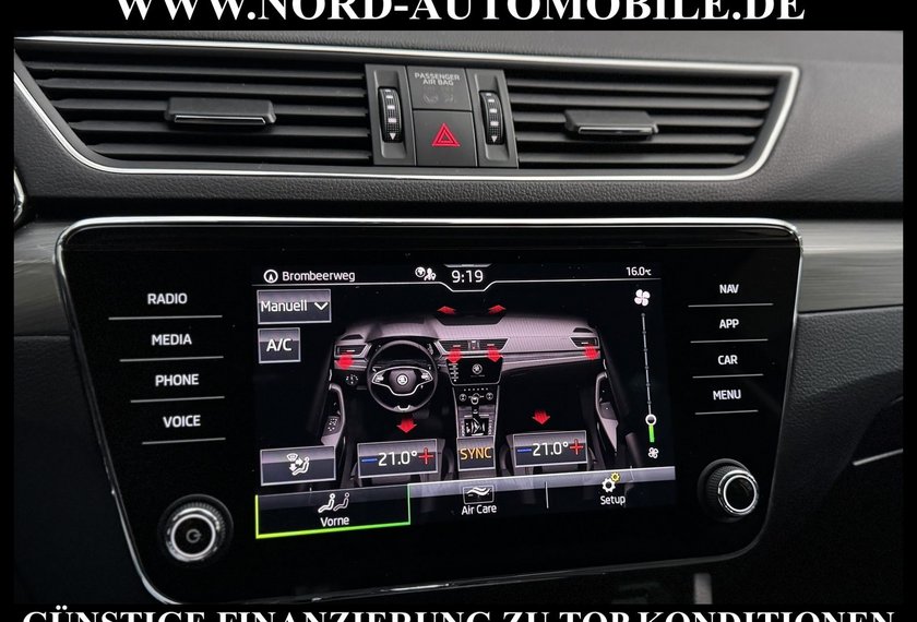 Skoda Superb Superb Combi 2.0 TDI Style DSG Navi/LED/Virt.Coc