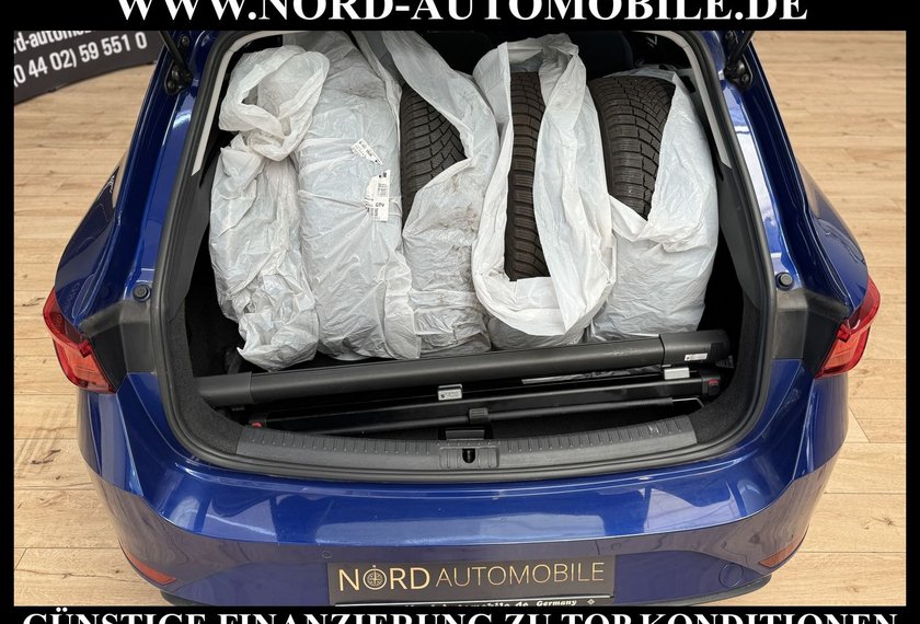 Seat Leon Leon SP Style 2.0 TDI DSG Pano/Kamera/Navi/LED