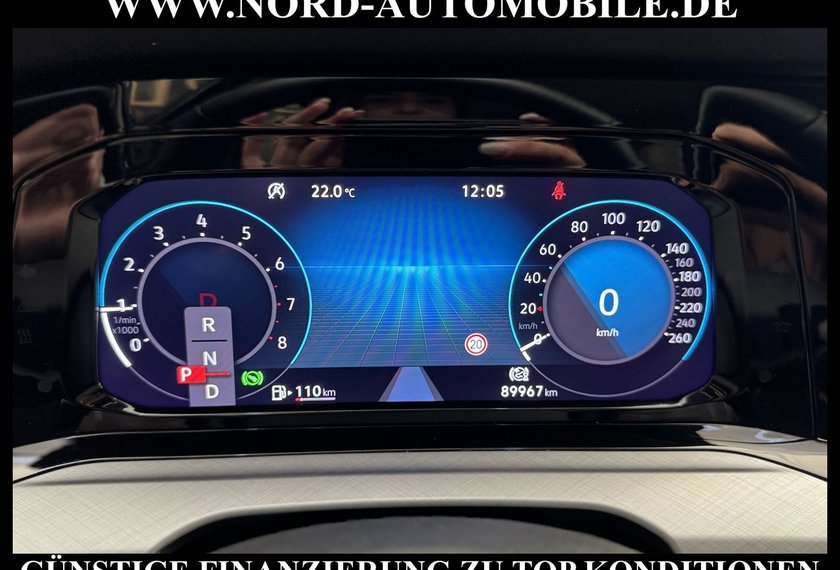 Volkswagen Golf Golf VIII Variant 1.5 eTSI Life DSG AHK/Navi/LED