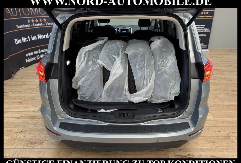 Ford S-Max S-MAX Titanium *LEDER*PANO*STHZ*NAV*UPE:52