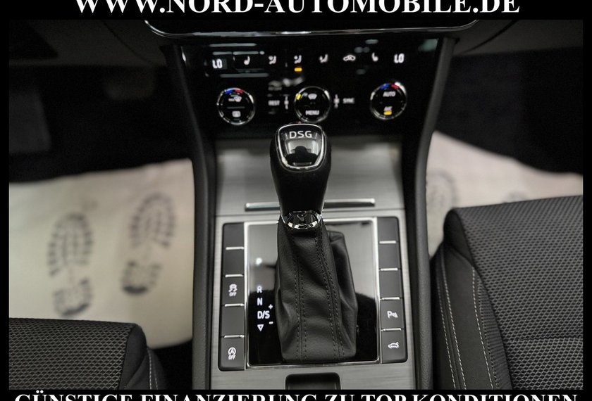 Skoda Superb Superb Combi Style 2.0 TDI DSG Pano/AHK/Kamera/