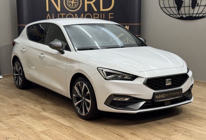 Seat Leon Leon 1.4 TSI e-HYBRID DSG Kamera/Navi/LED/18/ FR