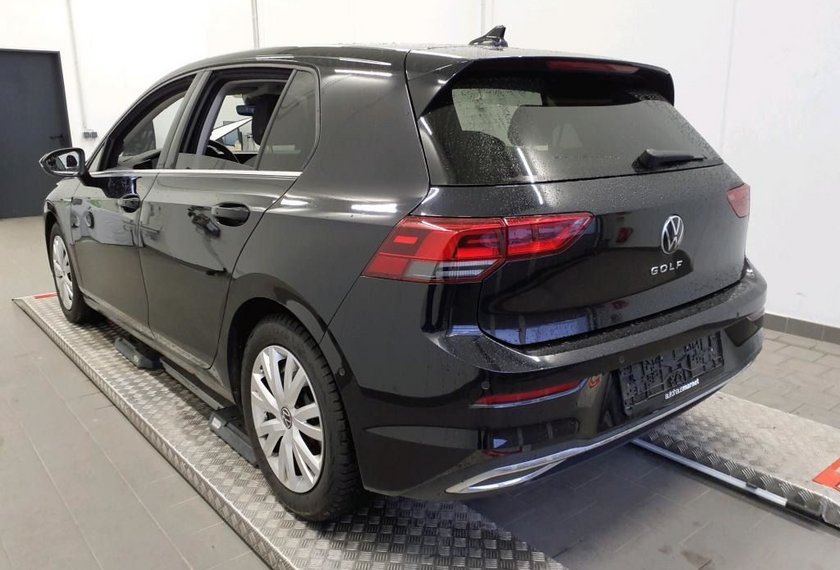 Volkswagen Golf Golf VIII Lim. 2.0 TSI DSG Style AHK/Kamera/18