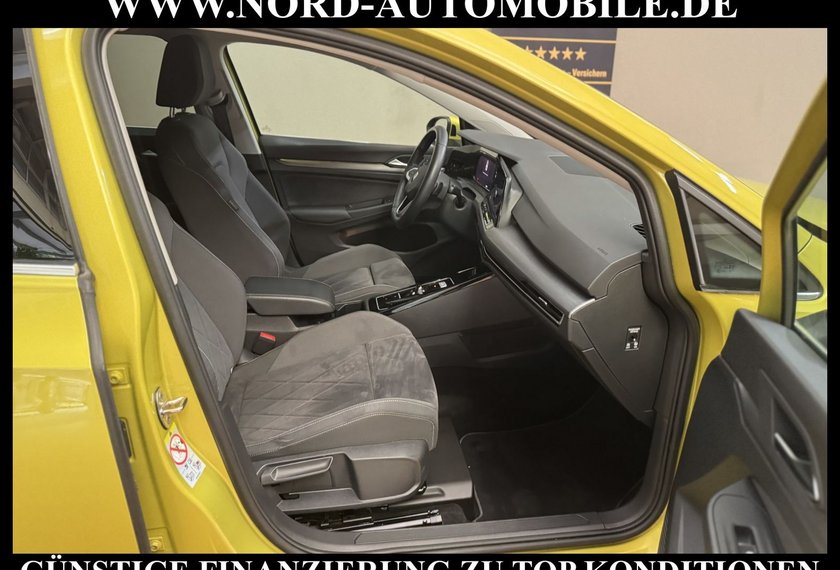 Volkswagen Golf Golf Style 1.5 eTSI DSG Kamera/Navi/LED/17